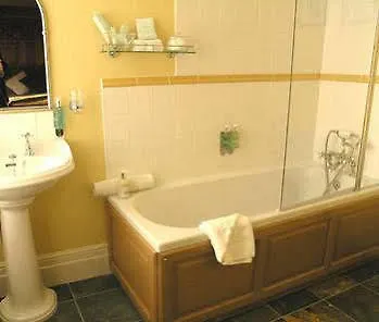 Woodlands Country House Otel 5*